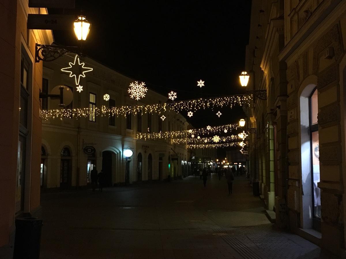 Apartman Rosé Eger Esterno foto