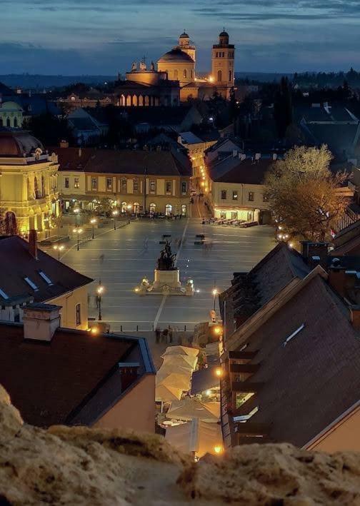 Apartman Rosé Eger Esterno foto