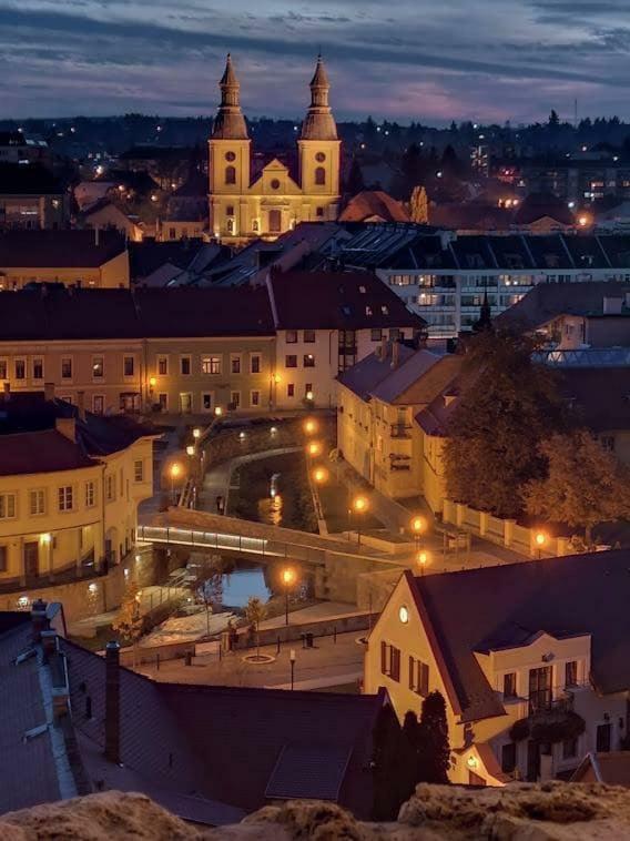 Apartman Rosé Eger Esterno foto