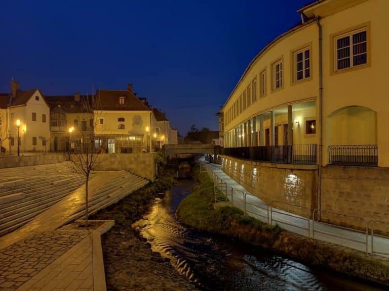 Apartman Rosé Eger Esterno foto